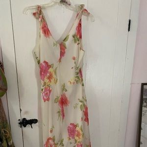Floral  chiffon dress with tie straps